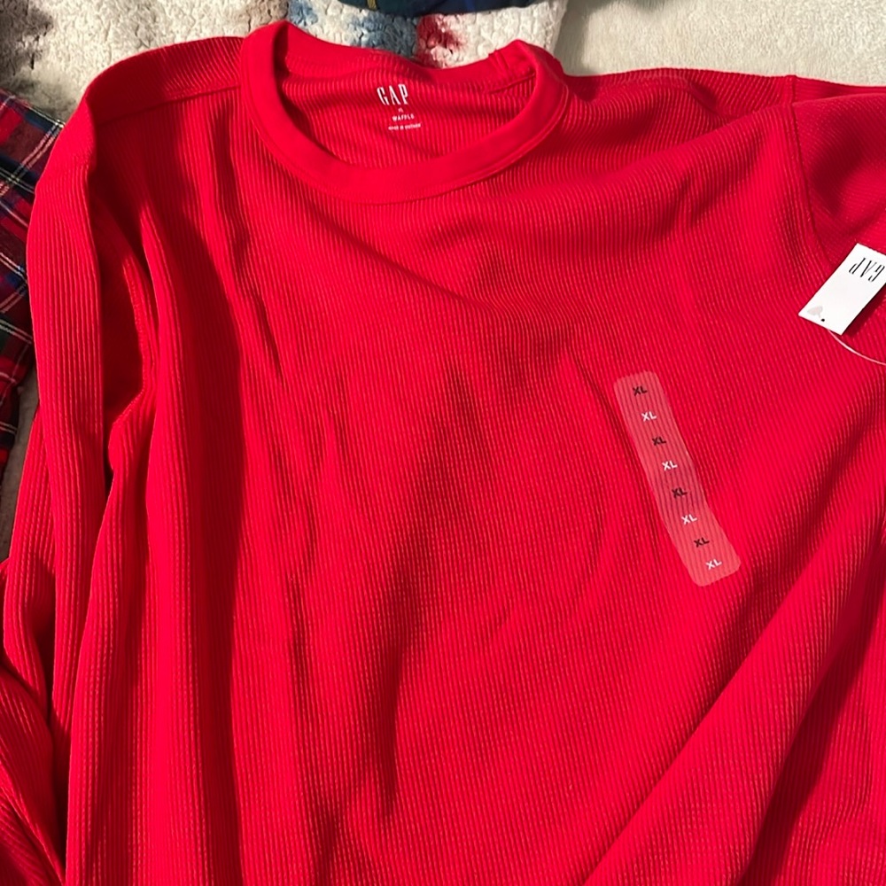 Men’s red waffle long sleeve shirt
